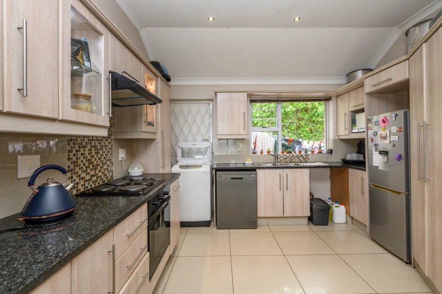 4 Bedroom Property for Sale in Humewood Eastern Cape